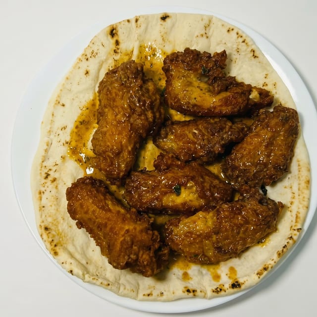 6 Pieces Chicken Wings.