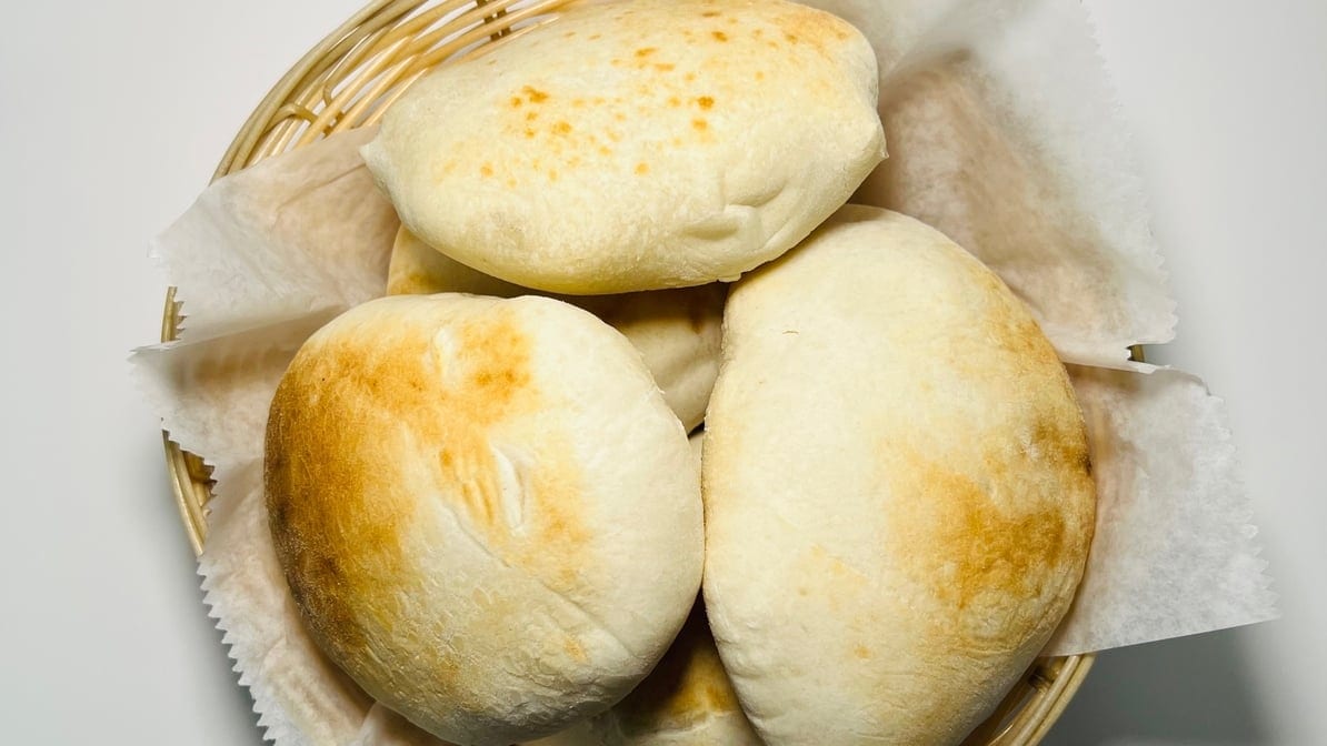 Half Dozen Hot Bread.